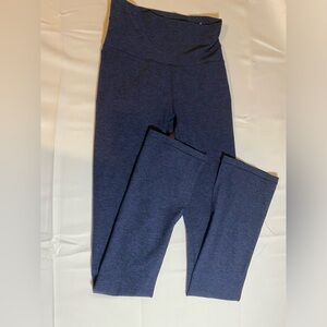 Dark blue flared legging